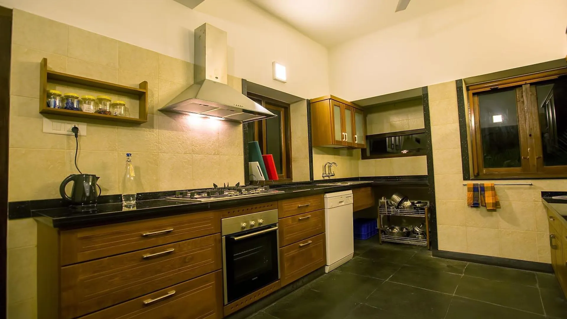 Beach Gate Bungalows - A Cgh Earth Saha Experience Kochi